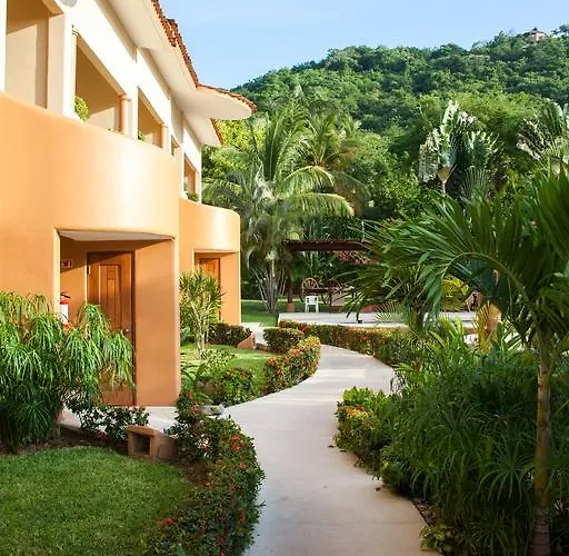 Real De La Palma Zihuatanejo